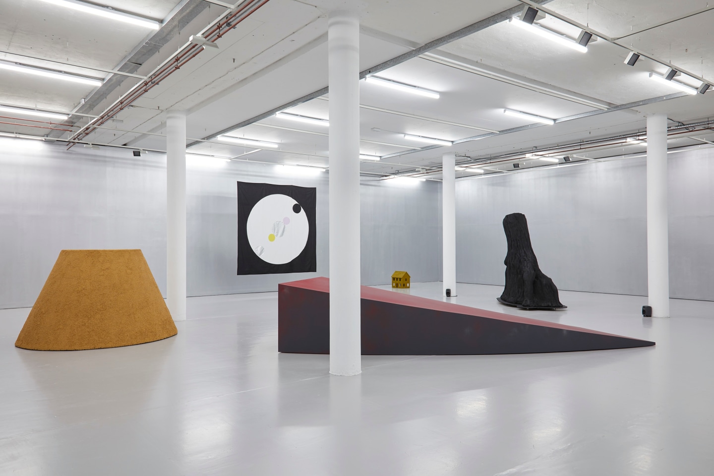 Mai-Thu Perret