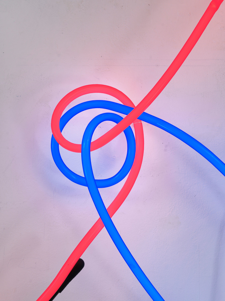 Keith Sonnier, Neon Wrapping Incandescent VI, 1968