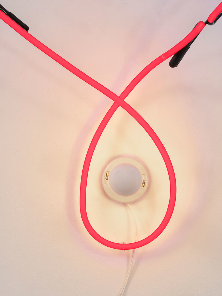 Keith Sonnier, Neon Wrapping Incandescent VI, 1968