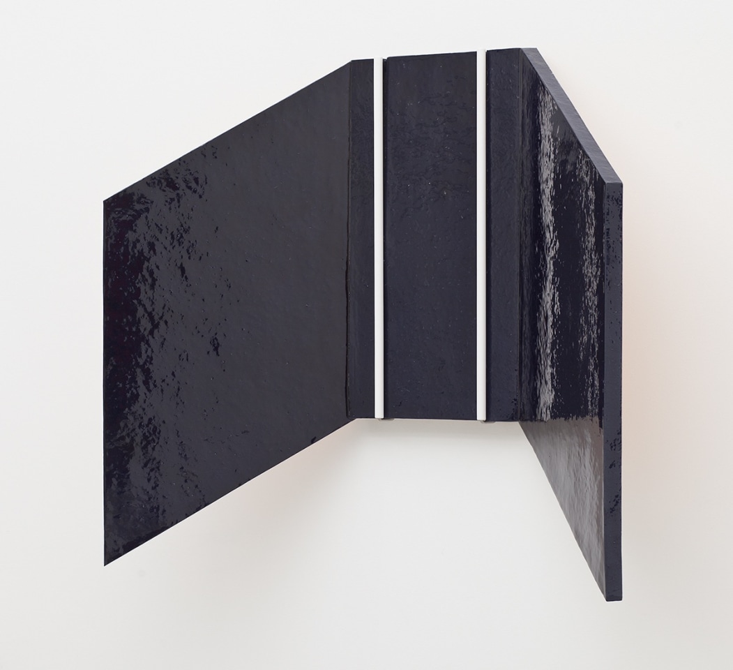 Mai-Thu Perret With this very body I enter hell, 2011