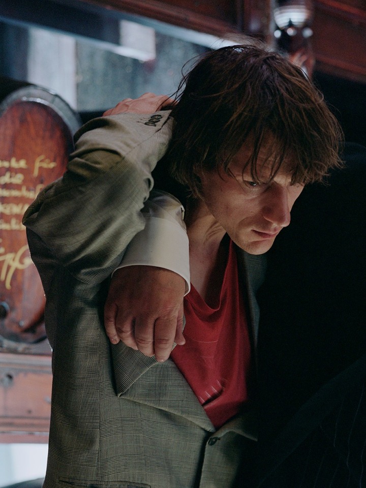 Torbj&oslash;rn R&oslash;dland, Bar Scene, 2021