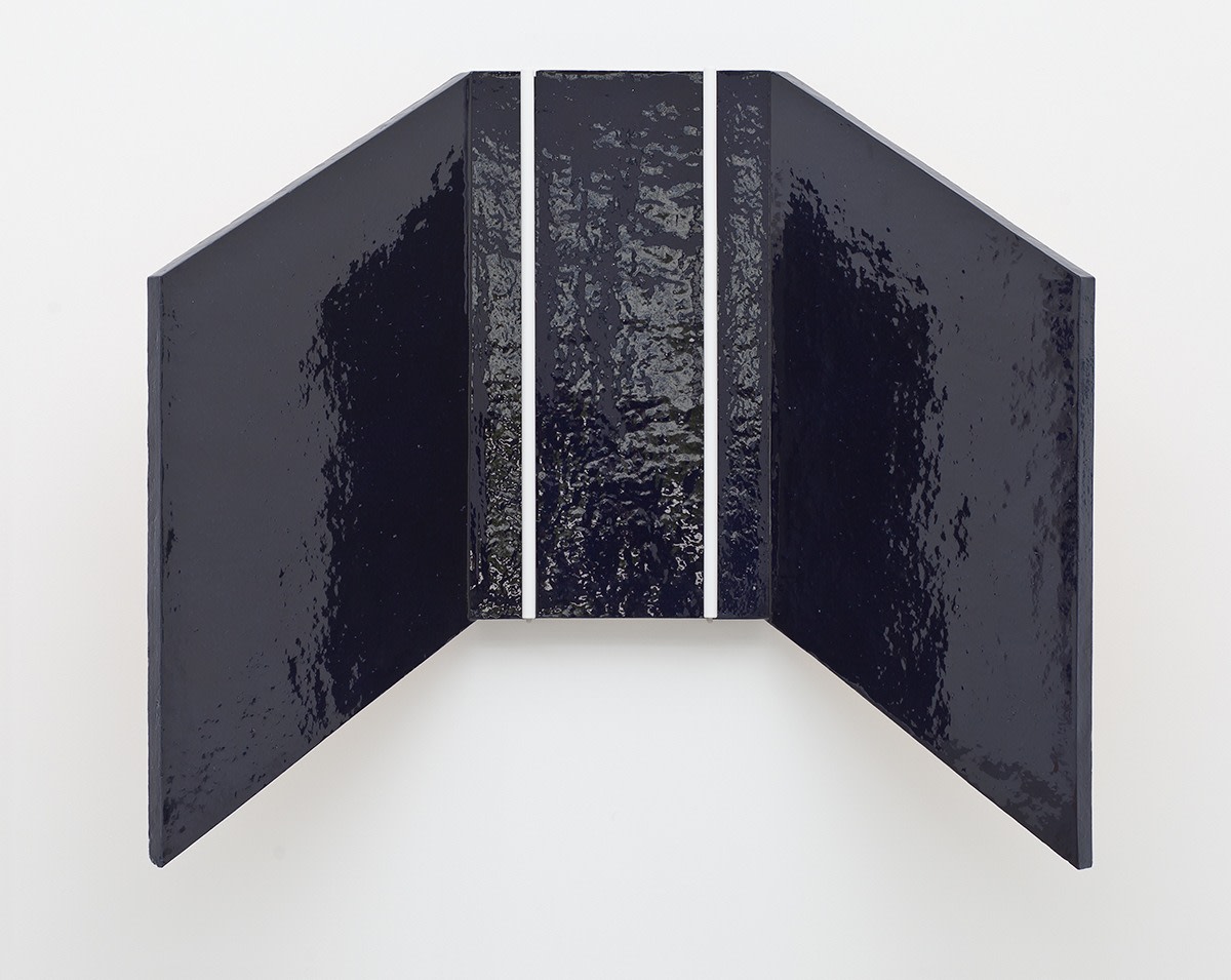 Mai-Thu Perret With this very body I enter hell, 2011