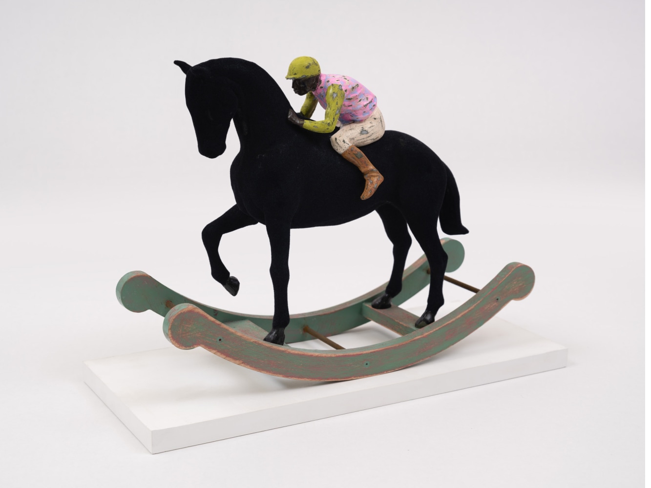 Derek Fordjour

Nocturn Dusk Rocker

2023

Mixed media

11 1/2 x 15 x 5 inches

29.2 x 38.1 x 12.7 cm

(DF 23/034)