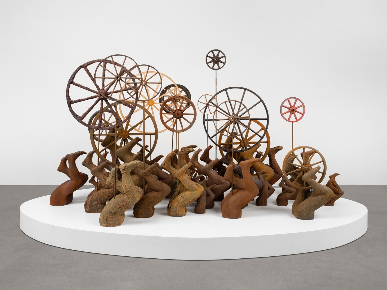 Derek Fordjour

Flock

2023

Mixed media

62 1/2 x 120 x 60 inches

158.8 x 304.8 x 152.4 cm

(DF 23/014)