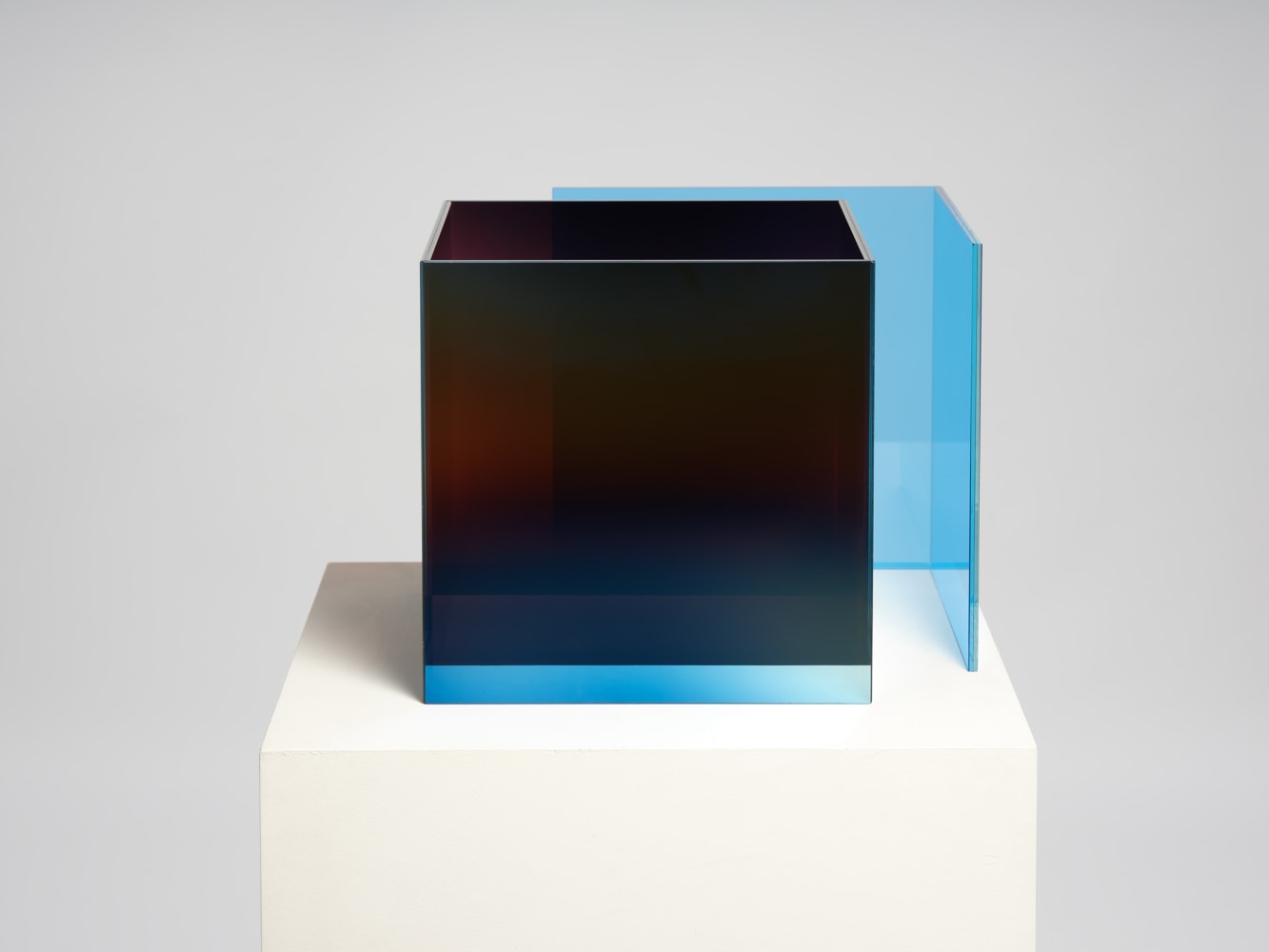 Larry Bell Untitled (Single Duo Nesting Box), 2021 Laminated glass coated with Inconel, SIO and Quartz 12 x 15 x 15 inches 30.5 x 38.1 x 38.1 cm