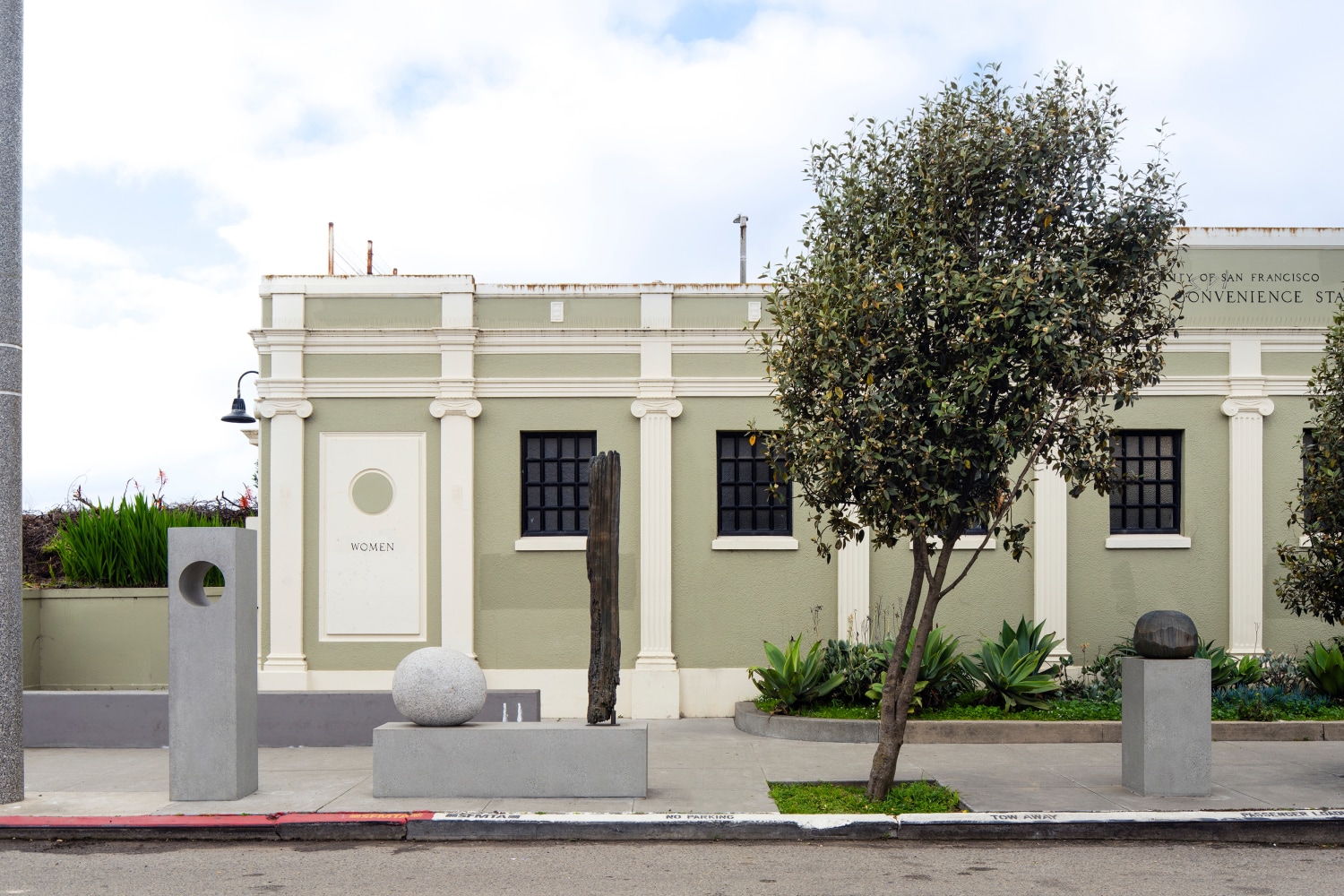 Jesse Schlesinger Pacific Transit, 2024 Concrete, stone and bronze Site-specific artwork commissioned by the City and County of San Francisco through the San Francisco Arts Commission