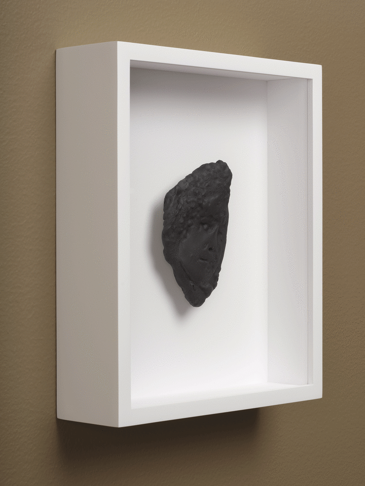 Erica Deeman

Untitled 08 (Self Portrait), 2020

Cassius Obsidian clay, unique in a series

Framed Dimensions:

10 1/2 x 8 3/4 x 2 3/4 inches

26.7 x 22.2 x 7 cm

Edition&amp;nbsp;of 3

$6,500.