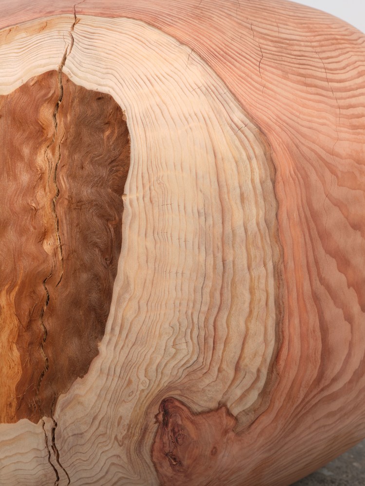 Jesse Schlesinger Untitled (c.o.), 2023 Redwood (salvaged) 23 x 32 x 34 inches 58.4 x 81.3 x 86.4 cm