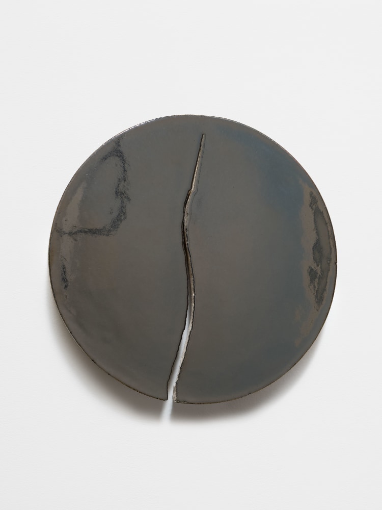 Jesse Schlesinger Untitled (portal 03), 2023 Glazed ceramic 11 3/8 diameter x 2 1/4 depth (inches) 28.9 diameter x 5.7 depth (cm)