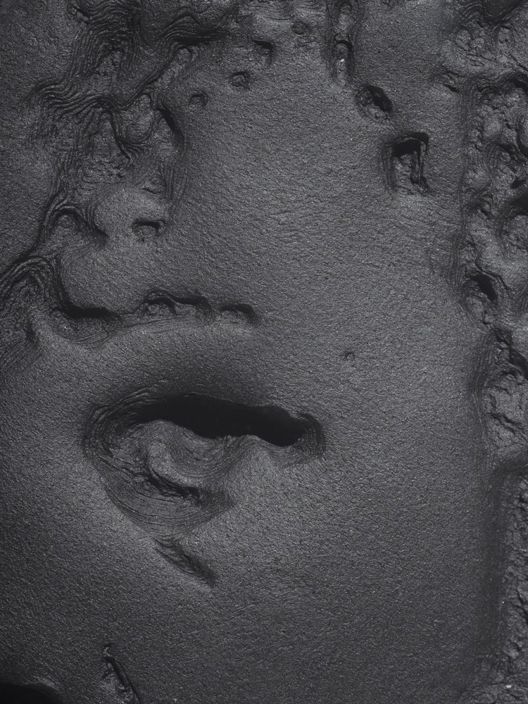 Erica Deeman

Untitled 14 (Self Portrait), 2020

Detail view

$6,500.