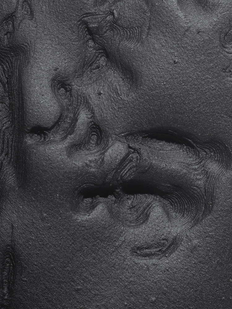 Erica Deeman

Untitled 05 (Self Portrait), 2020

Detail view

$6,500.