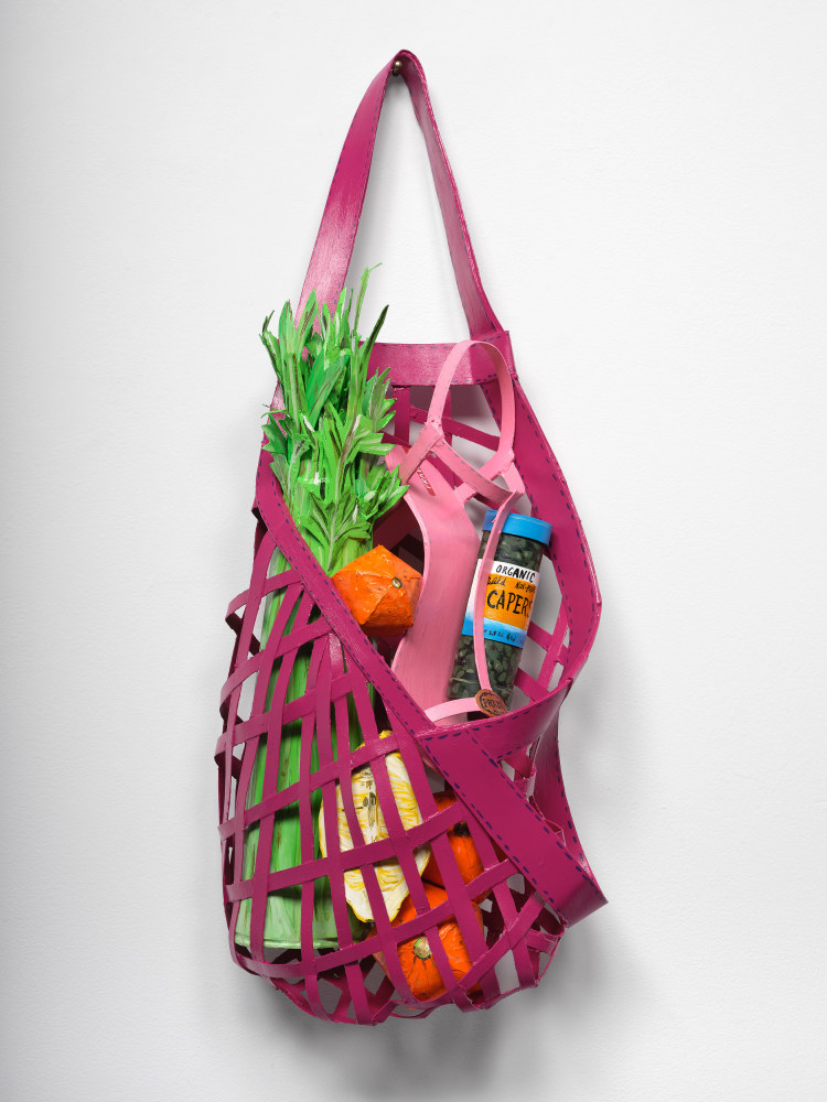 Libby Black
Everything but the girl, 2025
Paper, paint and glue
25 x 11 x 6 inches
63.5 x 27.94 x 15.24 cm