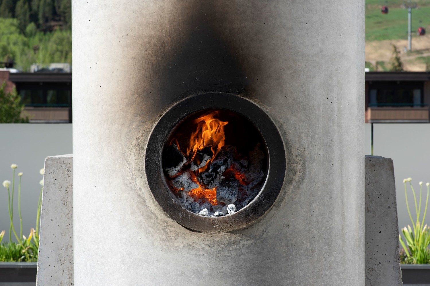 Oscar Tuazon
Fire Worship, 2019
Concrete, refractory cement, stainless steel, and fire
Dimensions variable
Installation view: Oscar Tuazon:&amp;nbsp;Fire Worship, Aspen Art Museum, 2019. Photo: Tony Prikryl