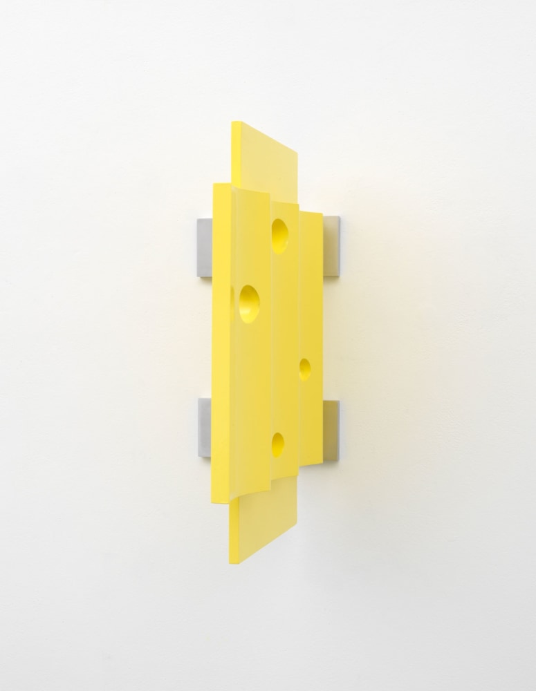 Richard Rezac
Untitled (20-10), 2020
Painted cherry wood and aluminum
21 1/4 x 8 1/2 x 19 1/4 inches
(54 x 21.6 x 48.9 cm)