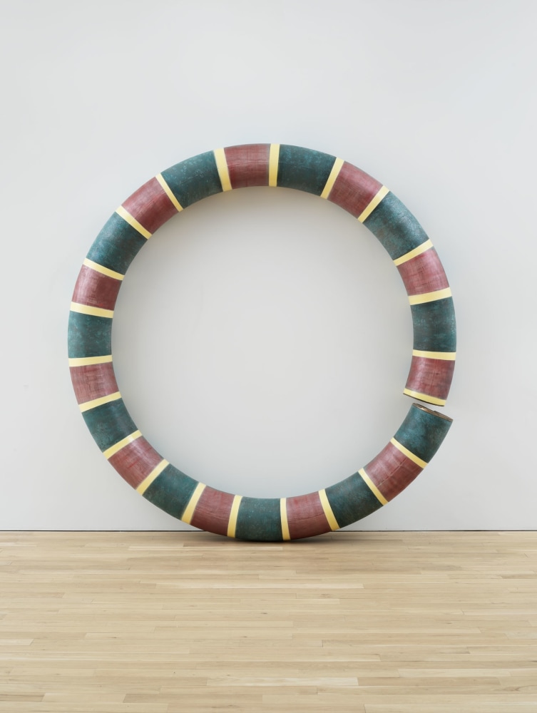 Mark Handforth
Serpent Belt, 2023
Stainless steel, bronze, copper coating, and polyurethane paint
36 x 96 x 96 inches
(91.4 x 243.8 x 243.8 cm)