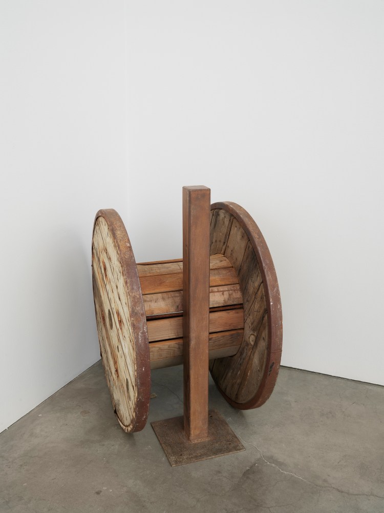 Lucia Nogueira
Full Stop, 1993&amp;nbsp;
Steel post, cable drum
40 1/8 x 22 1/2 x 28 3/4 inches
(101.9 x 57.1 x 73 cm)