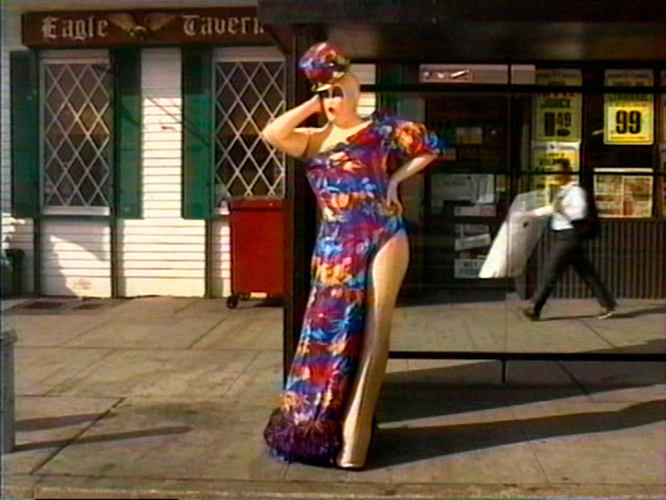 Charles Atlas
Mrs. Peanut Visits New York, 1992-1999
Video, sound
Duration: 6 minutes, 8 seconds
