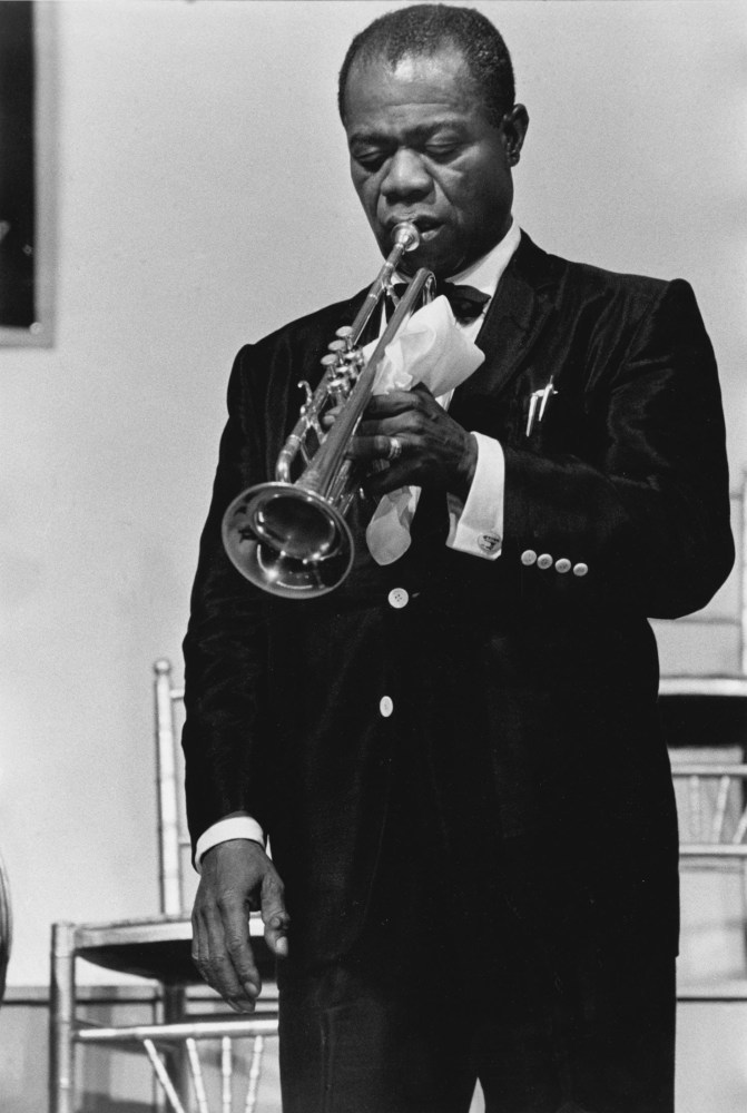 Lee Friedlander
Louis Armstrong, Newport Jazz Festival, Rhode Island, 1956
Gelatin Silver print
Image: 18 x 12 inches (45.7 x 30.4 cm)
Sheet: 20 x 16 inches (50.8 x 40.6 cm)

&amp;nbsp;