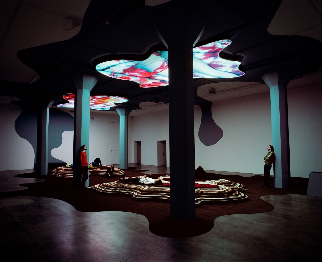 Pipilotti Rist
Tyngdkraft, var min v&amp;auml;n, (Gravity Be My Friend), 2007
Two-channel video and sound installation, color, with two amorphous screens and two carpet sculptures
Duration: 12 minutes
Dimensions adaptable
Installation view, Magasin III, Stockholm, 2007
Photo: Johan Warden