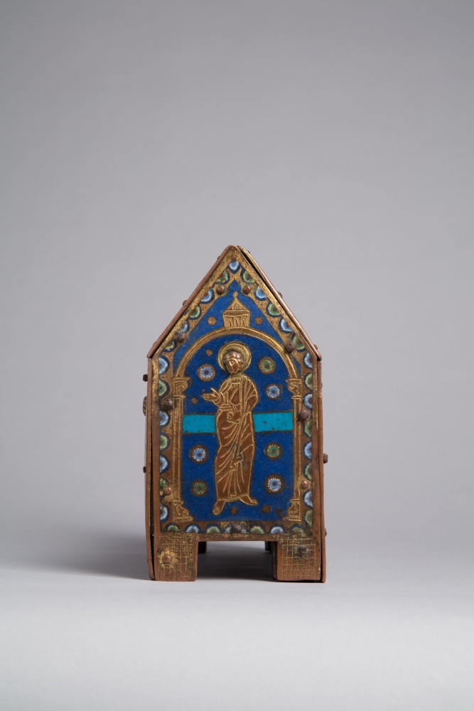A reliquary chasse showing Christ in Majesty, c. 1200
France, Limoges
Copper alloy with gilding and champlev&amp;eacute; enamel over a replaced but early oak core, with ironwork hinges
6 1/4 x 8 x 3 1/2 inches
(16 x 20.2 x 9 cm)