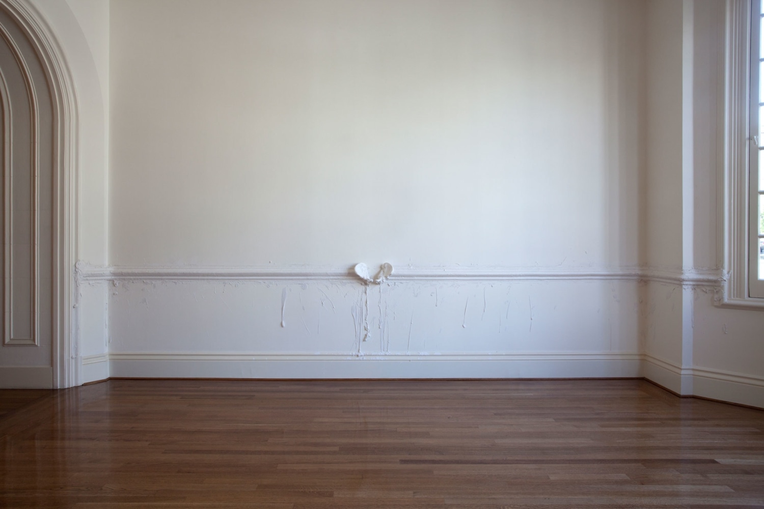 Janine Antoni
Crowned, 2013
Plaster molding with plaster pelvic bones
Dimensions variable, site-transferrable installation
Edition of 5 and 1 artist&amp;#39;s proof&amp;nbsp;
Installation view Anthony Meier Fine Arts, San Francisco, 2015