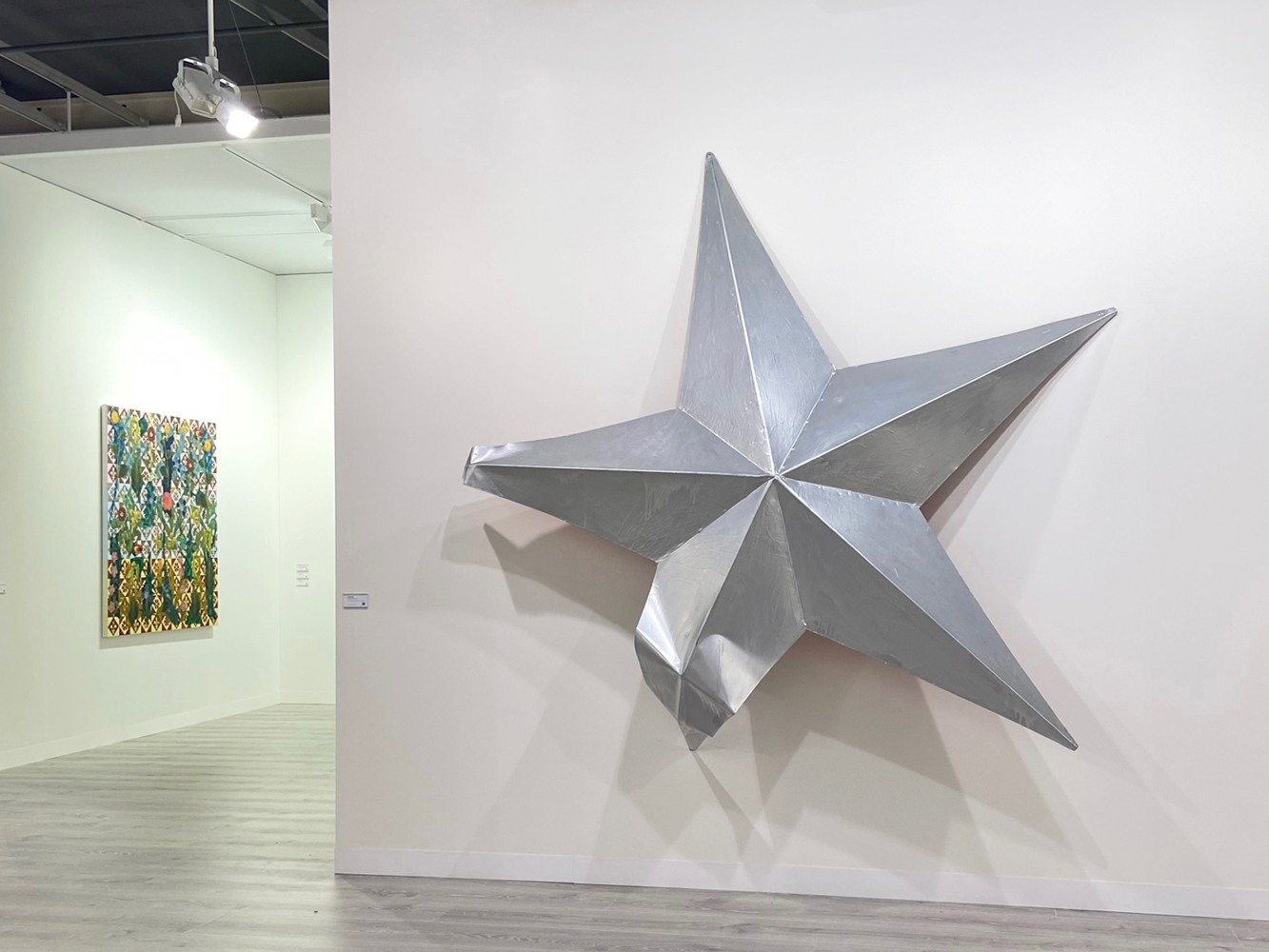 Luhring Augustine&amp;nbsp;
Art Basel 2024, Booth A3
Installation view
2024
Photo: Junpei Murao