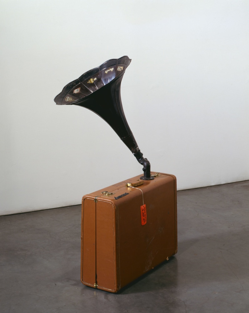 Janet Cardiff and George Bures Miller
Lullaby for a Traveling Man, 2004
Suitcase, speakers, electronic equipment, fiberglass
45 x 25 x 24 1/2 inches
(114.3 x 63.5 x 62.2 cm)
