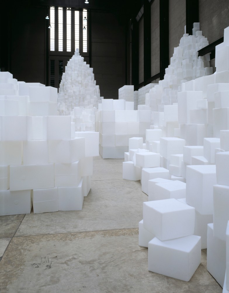 Rachel Whiteread
Embankment, 2005
Polyethylene boxes
Dimensions variable
Installation at Tate Modern, London, 2005
Photograph by: Marcus and Marcella Leith
&amp;copy; Tate Gallery, London