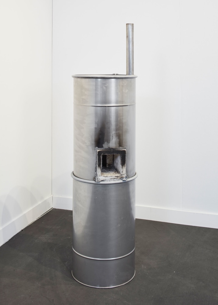 Oscar Tuazon
Rocket Stove (Camp Turtle Island), 2019
Stainless steel drum, ceramic fiber board, mortar, steel, stainless steel
64 1/2 x 17 x 17 inches
(163.8 x 43.2 x 43.2 cm)