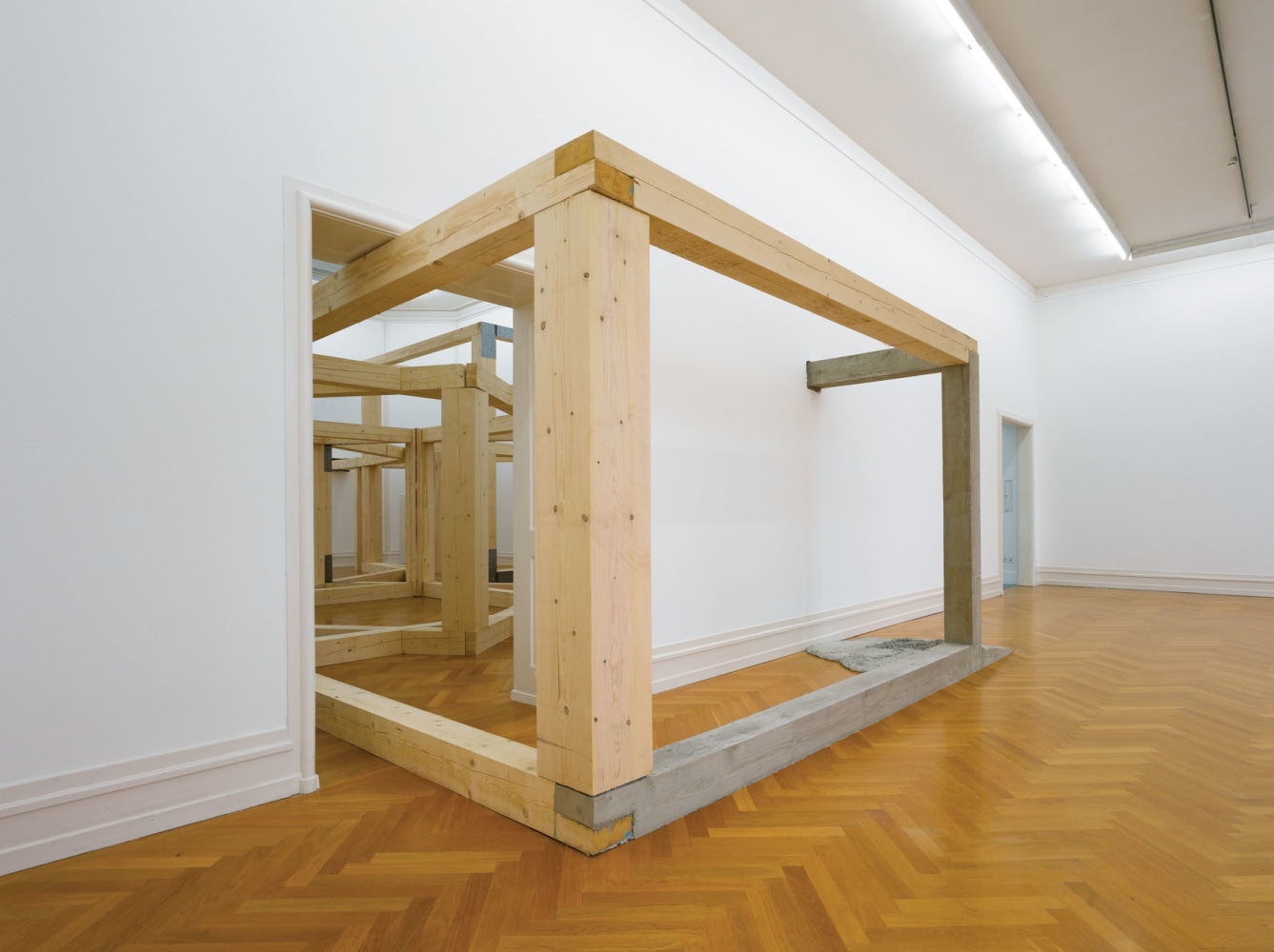 Oscar Tuazon
Untitled, 2010
Pine, steel
Approximately 472 1/2 x 787 2/5 x 177 1/5&amp;nbsp;inches (1200 x 2000 x 450&amp;nbsp;cm)
February 13 &amp;ndash; April 25, 2010
Installation view of&amp;nbsp;Oscar Tuazon&amp;nbsp;at Kunsthalle Bern
Photo: Dominique Uldry
