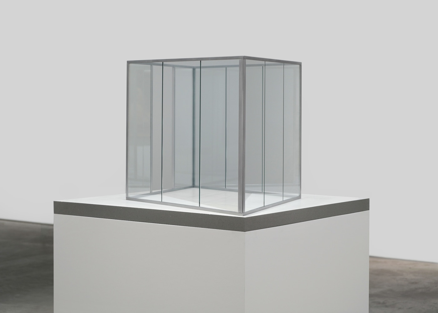DAN GRAHAM
Diamond or Swimming Pool
2019
2-way mirror glass, aluminum
28 x 42 1/8 x 42 1/8 inches (71 x 107 x 107 cm)
Edition of 3
DG 105
$85,000