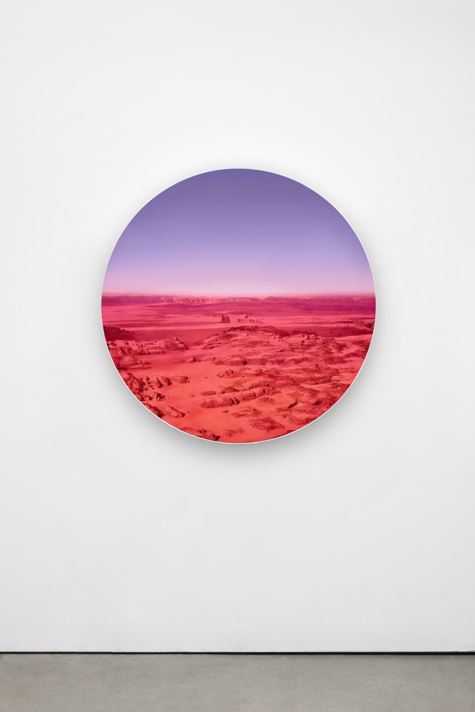 Doug Aitken

I&amp;#39;ll be right back...: Aperture series

2019

Chromogenic transparency on acrylic in aluminum lightbox with LEDs

46 inches (116.8 cm) diameter

7 1/2 inches (19.1 cm) depth

Edition&amp;nbsp;of 4, with 2 AP

DA 655

&amp;nbsp;

INQUIRE