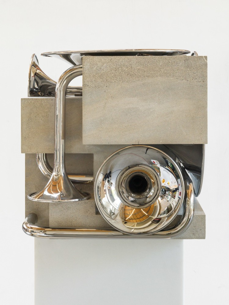ALICJA KWADE
Amás Matter
2022
Stone, stainless steel, marble
59 x 15 3/4 x 15 3/4 inches (150 x 40 x 40 cm)
AKW 832
€85,000