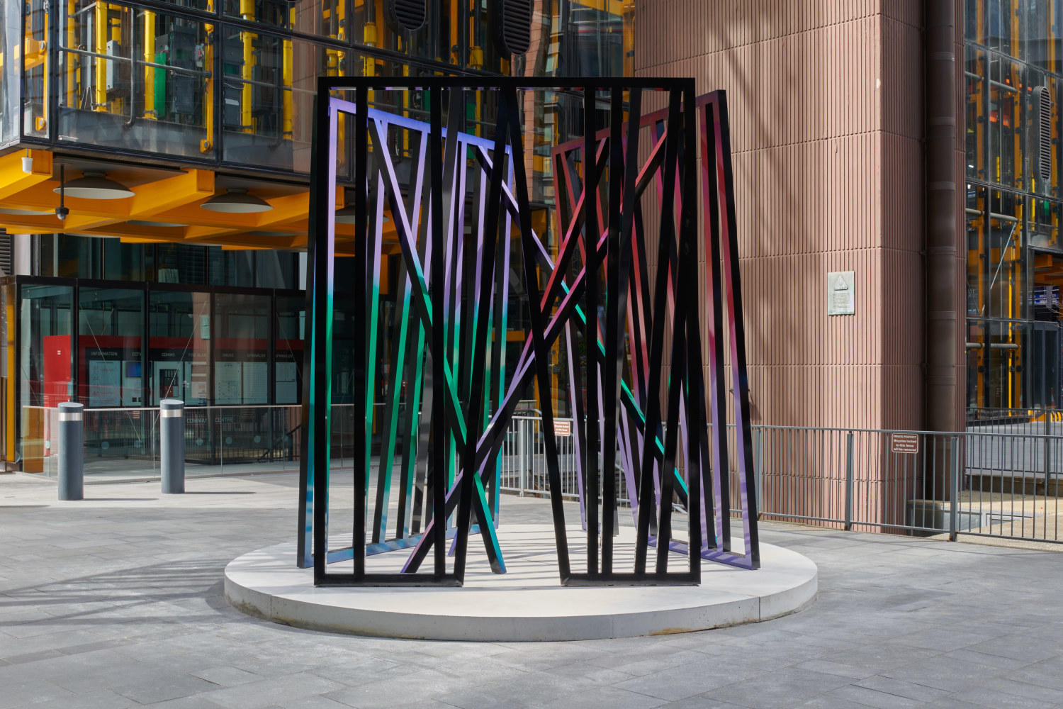 Eva Rothschild

Cosmos

2018

Spray painted aluminum

137 7/8 x 145 3/4 x 133 7/8 inches (350 x 370 x 340 cm)

Installation view: Sculpture in the City, London, 2021. Photo:&amp;nbsp;Benjamin Westoby

&amp;nbsp;