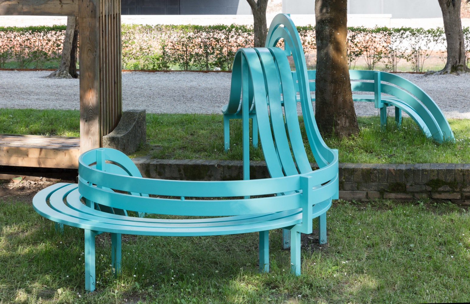 Jeppe Hein

Modified Social Bench for Venice #03

2019

Powder coated aluminum

68 7/8 x 209 1/2 x 94 1/2 inches (175 x 532 x 240 cm)

Edition&amp;nbsp;of 3, with 2 AP

JH 519

&amp;nbsp;

INQUIRE