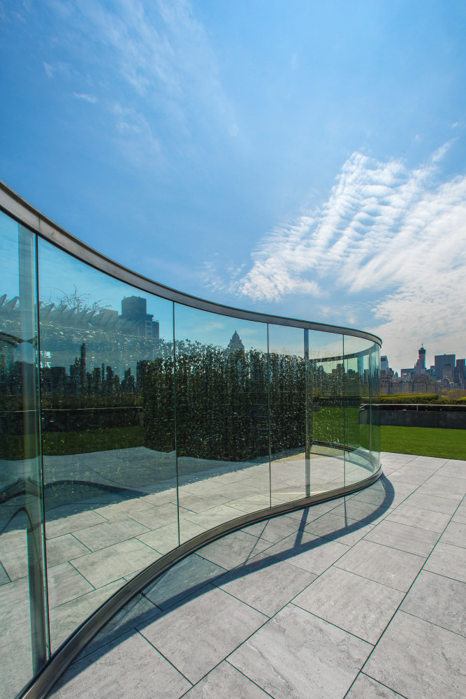 Dan Graham with G&amp;uuml;nther Vogt

Hedge Two-Way Mirror Walkabout, 2014

Installation view:&amp;nbsp;The Metropolitan Museum of Art, New York, 2014

Photography by Hyla Skopitz, The Photograph Studio, The Metropolitan Museum of Art.

&amp;nbsp;

INQUIRE





