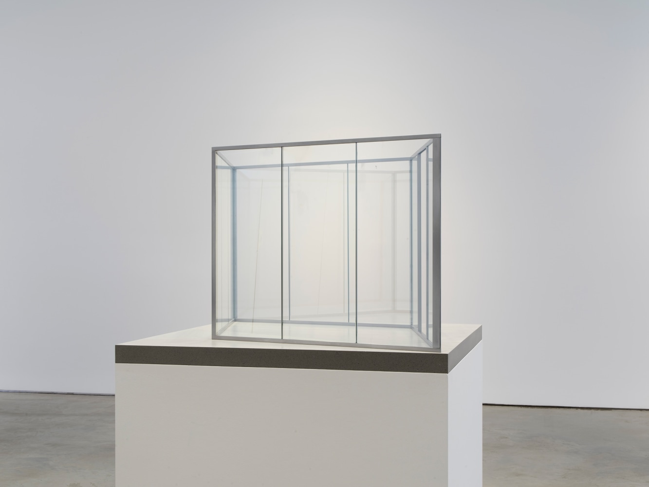 DAN GRAHAM
Diamond or Swimming Pool
2019
2-way mirror glass, aluminum
28 x 42 1/8 x 42 1/8 inches (71 x 107 x 107 cm)
Edition of 3
DG 105
$85,000