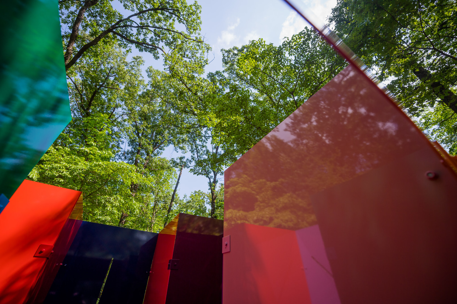 Sam Falls

Untitled (Maze)

2014

UV powder coated aluminum, Non-UV powder coated aluminum, UV exterior powder coated stainless steel brackets

96 x 144 x 144 inches (243.8 x 365.8 x 365.8 cm)

SFA 232

&amp;nbsp;

INQUIRE