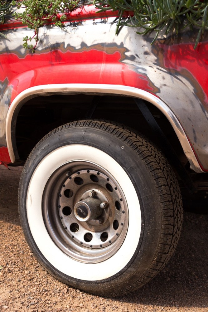 Sam Falls,&amp;nbsp;Untitled (Life in California), 2014

1984 Ford Ranger, soil, succelents,&amp;nbsp;66 x 63 x 191 inches.

Courtesy of the artist and Ballroom Marfa. Photo: Fredrik Nilsen.

&amp;nbsp;

INQUIRE