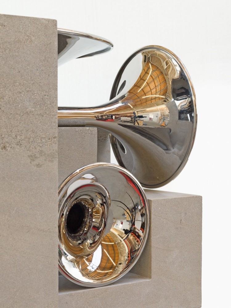 ALICJA KWADE
Amás Matter
2022
Stone, stainless steel, marble
59 x 15 3/4 x 15 3/4 inches (150 x 40 x 40 cm)
AKW 832
€85,000