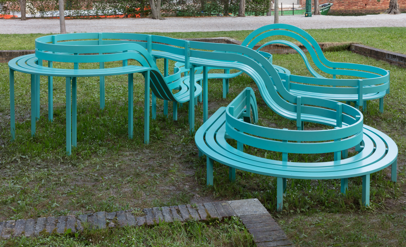 Jeppe Hein

Modified Social Bench for Venice #01

2019

Powder coated aluminum

57 1/8 x 220 7/8 x 209 1/2 inches (145 x 561 x 532 cm)

Edition of 3, with 2 AP

JH 517
