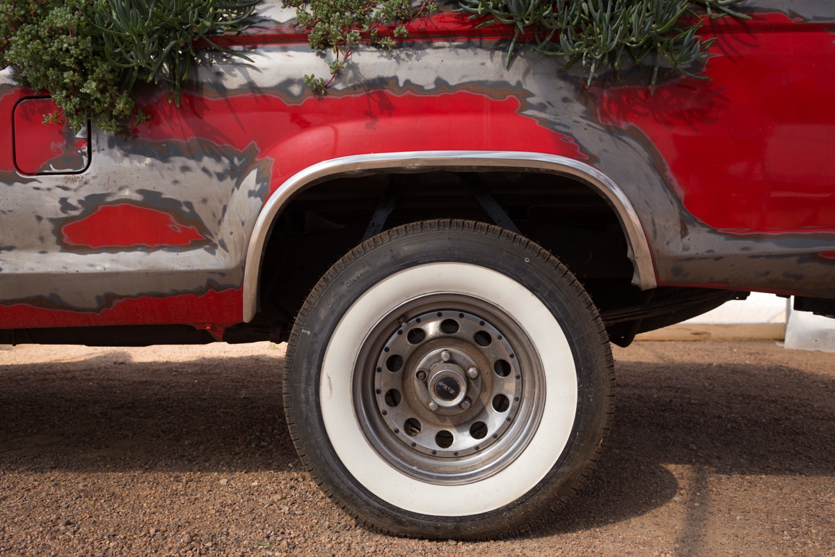 Sam Falls,&amp;nbsp;Untitled (Life in California), 2014

1984 Ford Ranger, soil, succelents,&amp;nbsp;66 x 63 x 191 inches.

Courtesy of the artist and Ballroom Marfa. Photo: Fredrik Nilsen.

&amp;nbsp;

INQUIRE