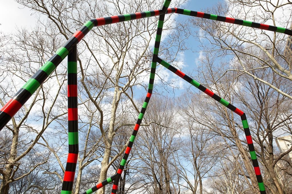 Eva Rothschild

Empire

2011

Painted steel

236 1/4 x 236 1/4 x 236 1/4 inches

(600.1 x 600.1 x 600.1 cm)

Edition of 3, with 1 AP

ER 51

Installation view: Doris Freedman Park, 2011.&amp;nbsp;Photo:&amp;nbsp;Jason Wyche

&amp;nbsp;