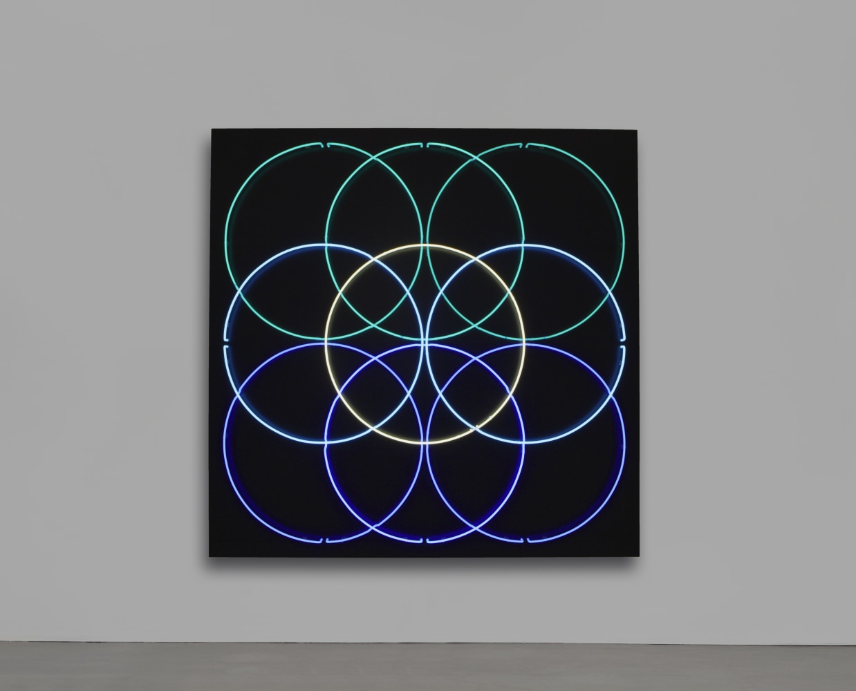 Doug Aitken

Not yet titled

2019

Neon, wood

82 x 82 x 6 1/2 inches (208.3 x 208.3 x 16.5 cm)

Edition&amp;nbsp;of 4, with 2 AP

DA 618

&amp;nbsp;

INQUIRE