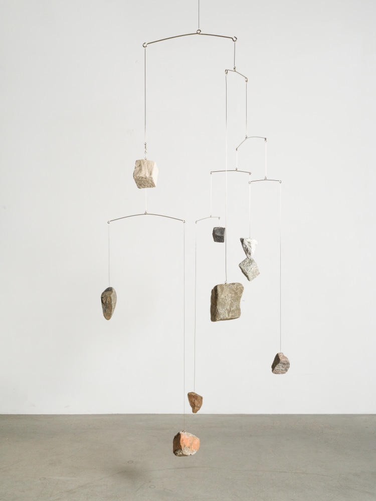 Alicja Kwade

Heavy Skies

2022

Spring Steel, silver-coated, mirror polished, stones

96 1/2 x 37 1/2 x 27 1/2 inches (245 x 95 x 70 cm)

AKW 868

SOLD