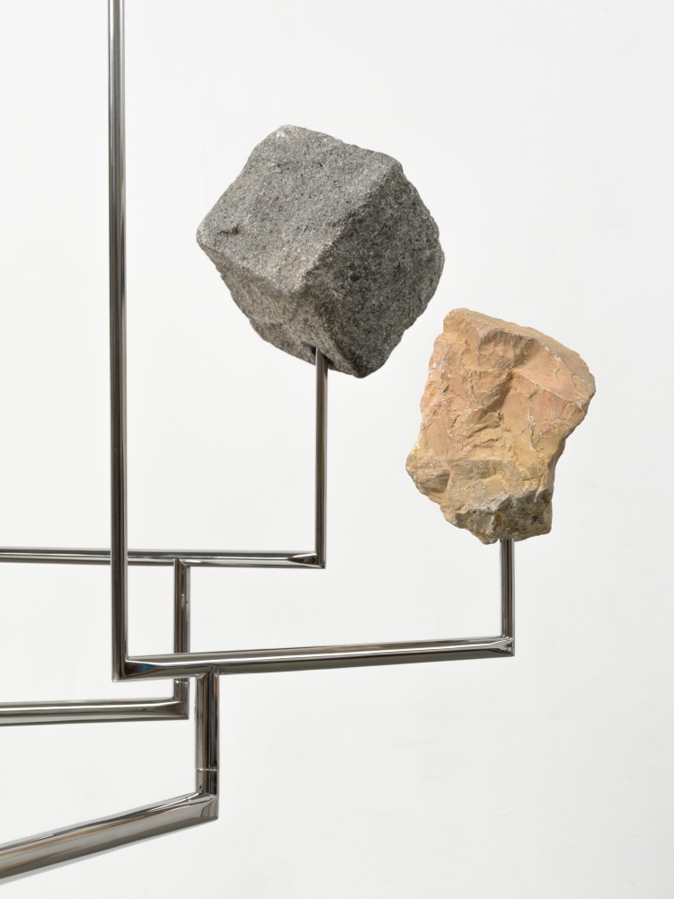 Alicja Kwade

Reversed skies

2022

Mirror polished stainless steel, stones

63 x 35 5/8 x 31 inches (160.5 x 90.5 x 78.6 cm)

AKW 875&amp;nbsp;

&amp;euro;85,000
