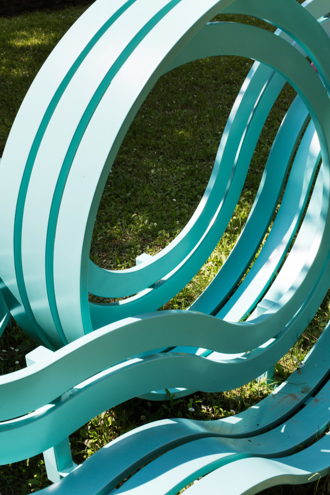 Jeppe Hein

Modified Social Bench for Venice #04

2019

Powder coated aluminum

59 1/2 x 308 5/8 x 132 5/8 inches (151 x 784 x 337 cm)

Edition&amp;nbsp;of 3, with 2 AP

JH 520

&amp;nbsp;

INQUIRE