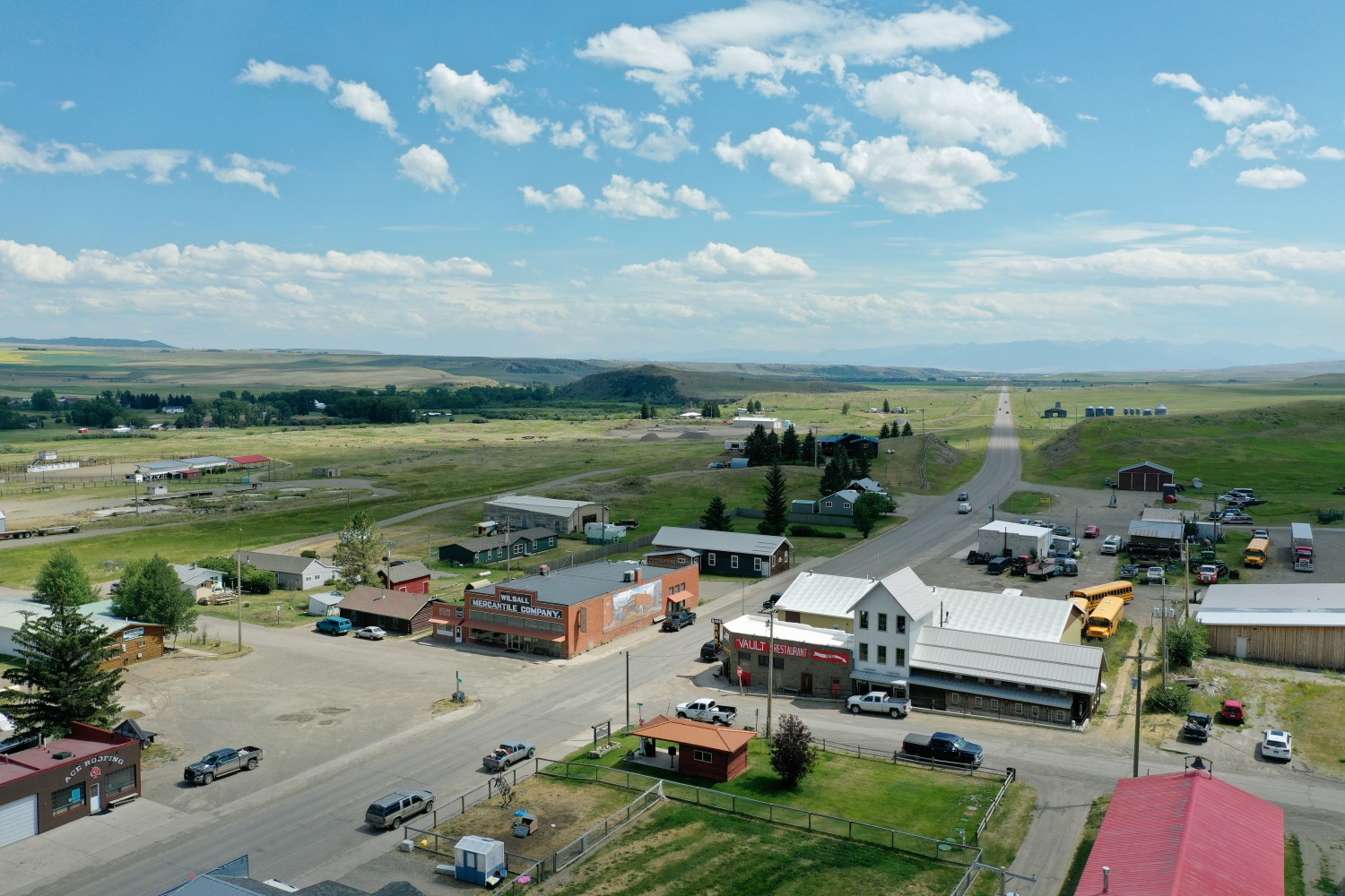 Stephen Shore

Wilsall, Montana, July 25, 2020

2020

Pigment print

18 x 27 inches (45.7 x 68.6 cm)

24 x 32 inches (61 x 81.3 cm) paper size

Edition of 3, with 2AP

SS 3310

$35,000

&amp;nbsp;

INQUIRE