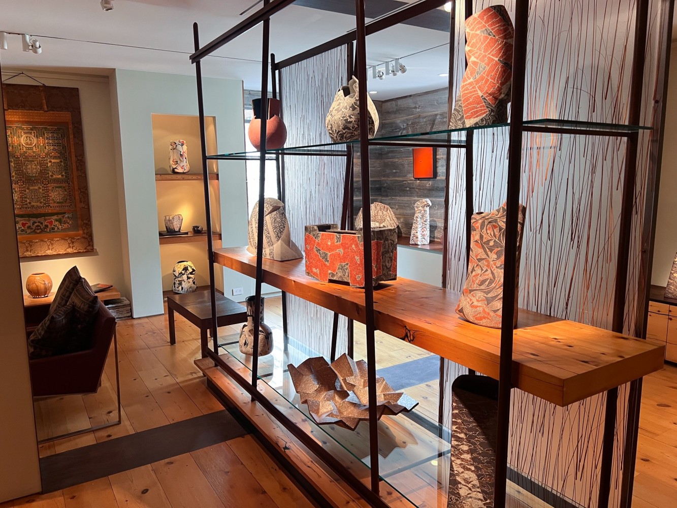 BEYOND THE SURFACE:                             The Unity of Form and Pattern in the Work of Wada Morihiro