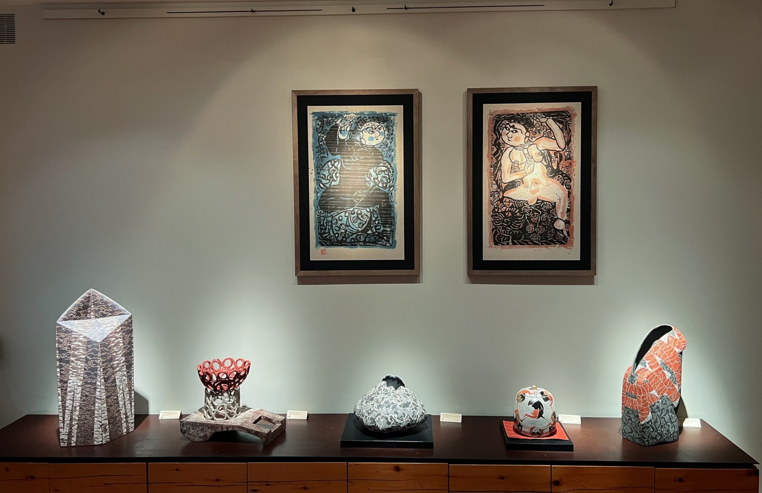 BEYOND THE SURFACE:                             The Unity of Form and Pattern in the Work of Wada Morihiro